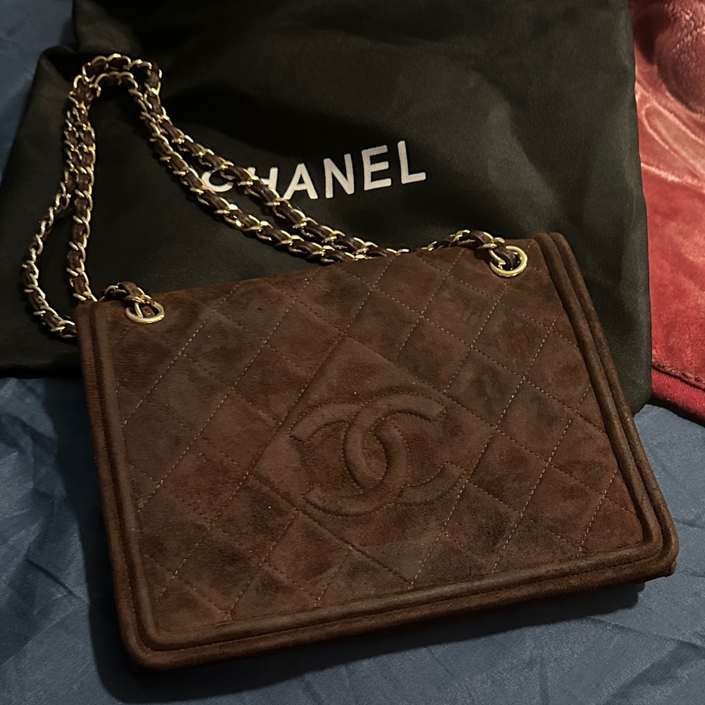 Chanel Vintage brown Quilted Suede Flap Shoulder Bag with Chain Strap – 1990s